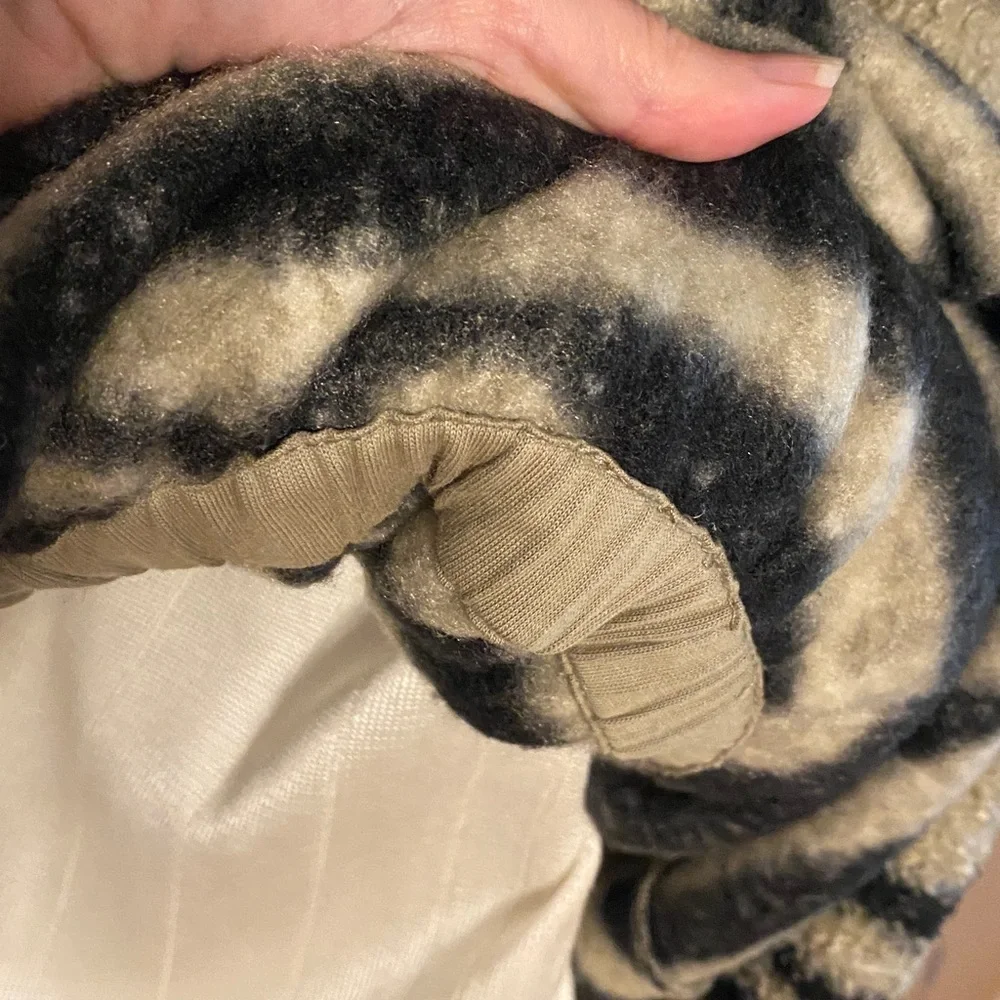 Anthropologie Varley Pullover Jacket - Picture 14 of 14